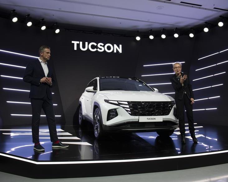 Компания «Хендэ Мотор СНГ» представила обновленный Hyundai Tucson и объявила цены и комплектации для России