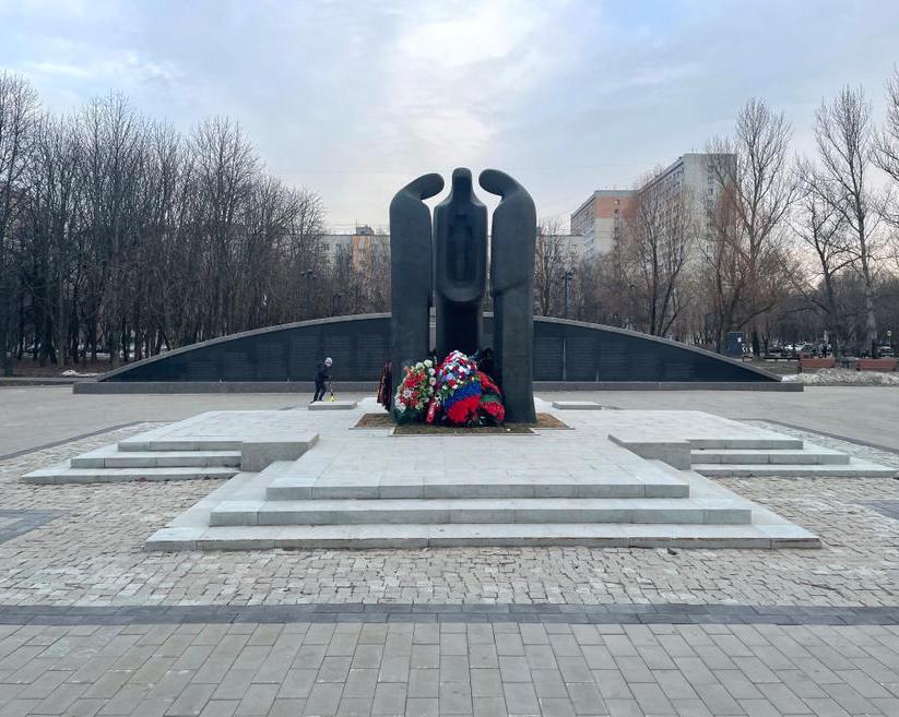 Вадиму Сидуру 100 лет.</p>
<p>Оказывается, в Москве есть посвященный ему музей: показываю, что там находится